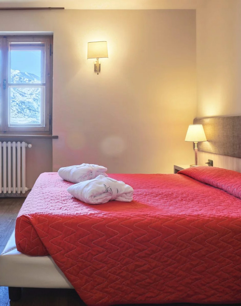 media.258 _ER70622_HDR 1