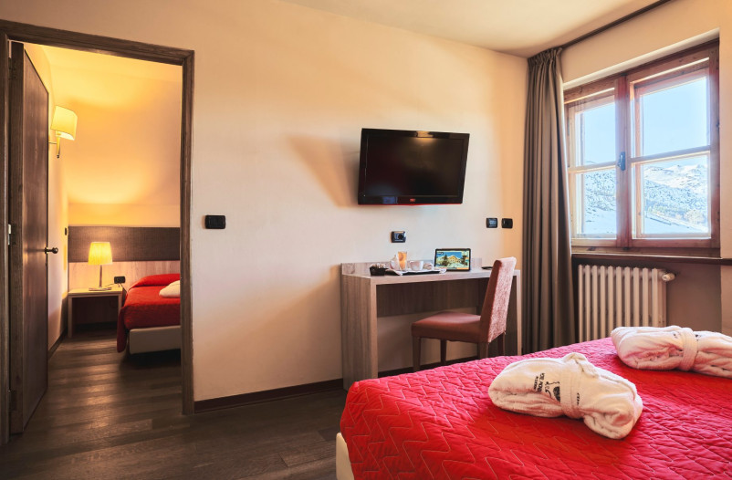 media.259 _ER70628_HDR 1