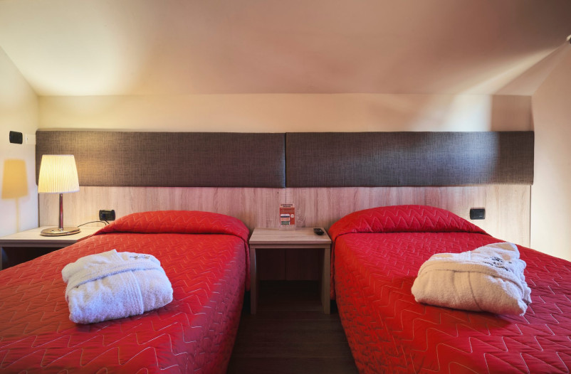 media.262 _ER70640_HDR